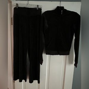 Beautiful Dark Chocolate Velour Juicy Couture flare bottom track suit size P